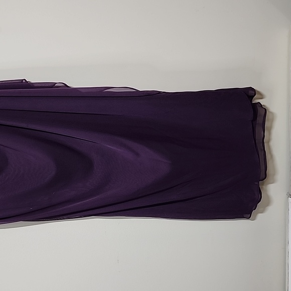 XCape Sleeveless Beaded Scoop-neck Collar Evening Gown Size 4 - Picture 5 of 12